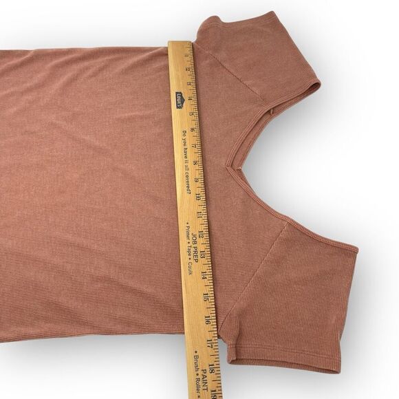 American Eagle AE Ribbed Saltwash V-Neck Baby Tee Rust Pink Women’s Size XL - Picture 8 of 10